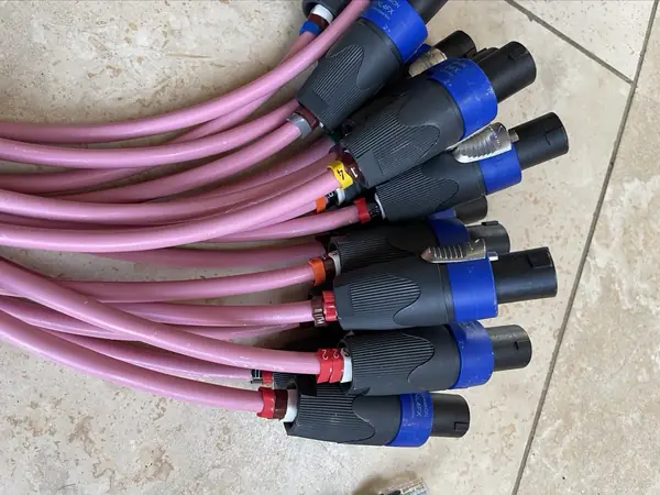 Speaker cables fitted with numbered speakON connectors, ready to plug into the amplifiers