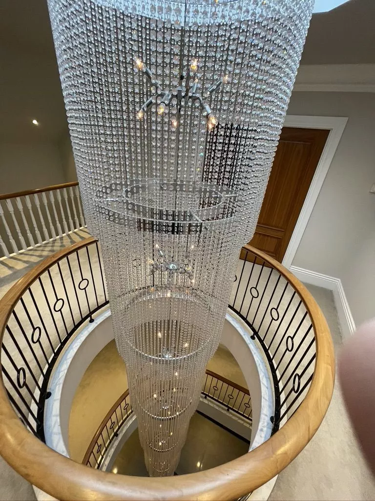 Crystal chandelier in the entrance hall